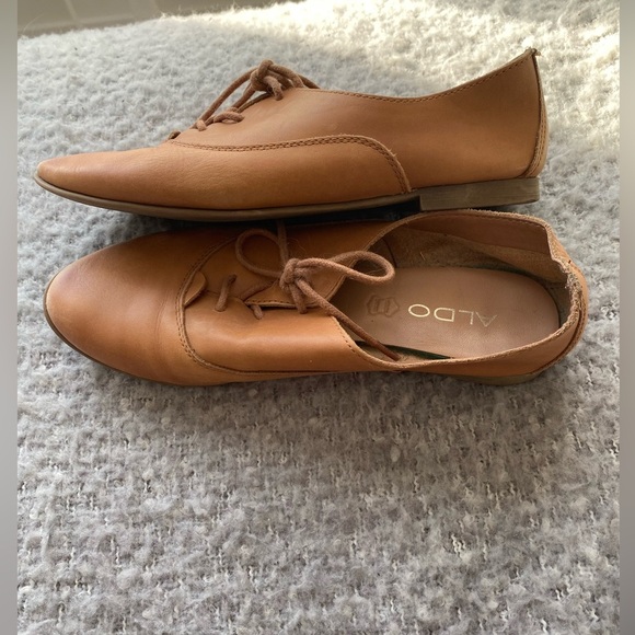Brown Leather Shoes - Picture 2 of 4